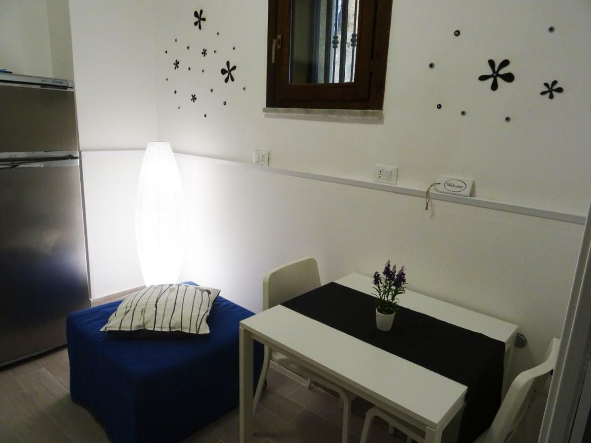 Around Cassaro Holiday House Palermo Exteriör bild